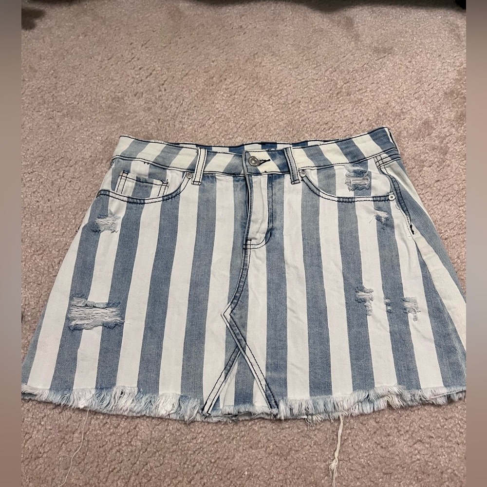 Stripe mini skirt